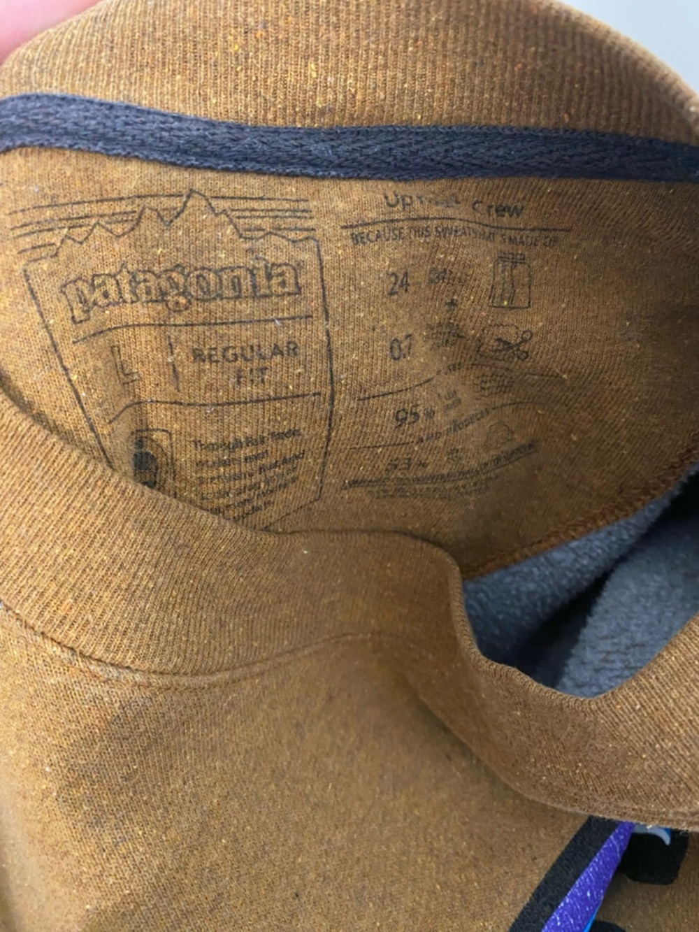 Patagonia Brown Crewneck with Multicolor Mountain Logo - Picture 7 of 7